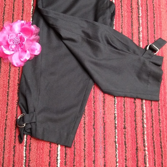 Banana Republic Stretch Cargo Crop Capri Pants 0 - Picture 2 of 7